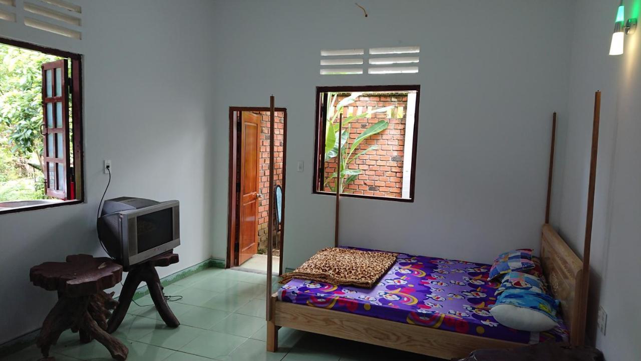 Tỉnh Kontum Vuonthuguesthousegarden מראה חיצוני תמונה
